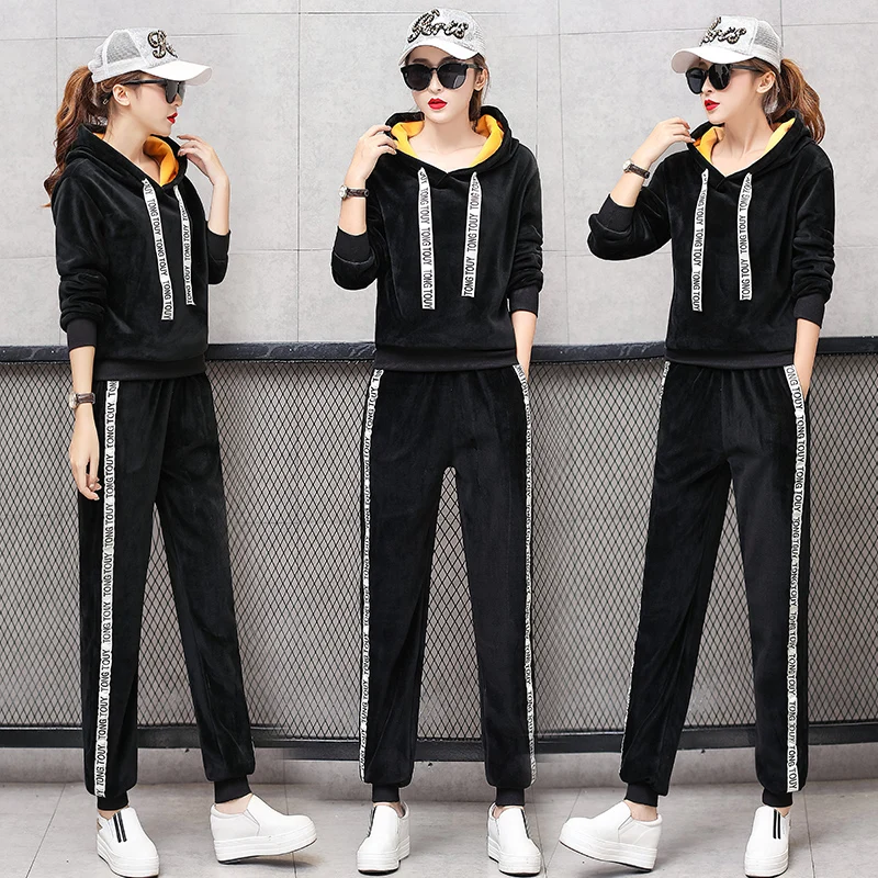 Velvet Warm Winter Autumn 2 Piece Set Tracksuits for Women Outfit Clothing Sportswear Plus Size Hoodies Top Pant Suits Wide Legs
Velvet Warm Winter Autumn 2 Piece Set Tracksuits for Women Outfit Clothing Sportswear Plus Size Hoodies Top Pant Suits Wide Legs