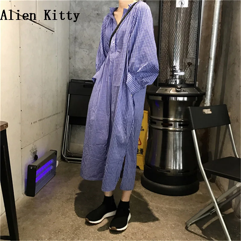 Alien Kitty 2018 Summer Autumn Women Dress V-Neck Plaid Femme Robe Vestidos Long Lantern Sleeve Casual Loose Vintage Dresses
Alien Kitty 2018 Summer Autumn Women Dress V-Neck Plaid Femme Robe Vestidos Long Lantern Sleeve Casual Loose Vintage Dresses