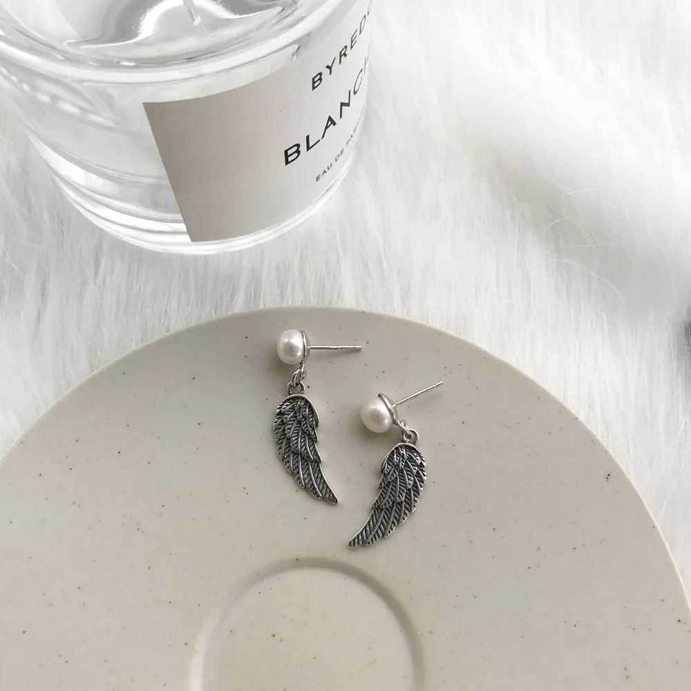 Retro 100% Authentic 925 Sterling silver White Shell Pearl & Bird Feather Angel Wings drop earrings Long FINE jEWELRY E208
Retro 100% Authentic 925 Sterling silver White Shell Pearl & Bird Feather Angel Wings drop earrings Long FINE jEWELRY E208