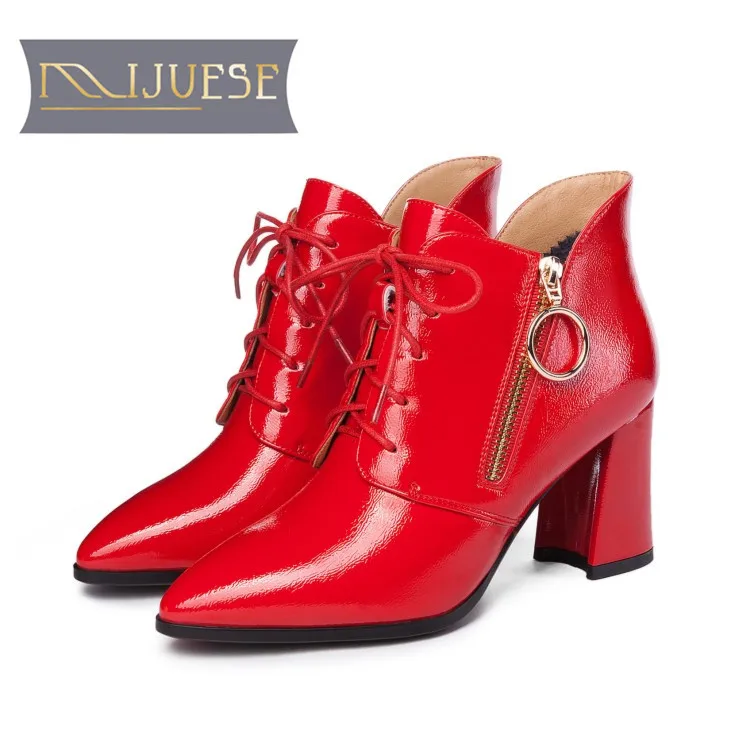 MLJUESE 2019 women ankle boots winter lace up pointed toe black color high heels winter warm fur boots women boots size 33-40
MLJUESE 2019 women ankle boots winter lace up pointed toe black color high heels winter warm fur boots women boots size 33-40
