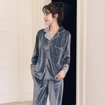 golden velvet pajamas for women in autumn and winter two-piece suit thin spring and autumn velvet Korean version long-sleeved
golden velvet pajamas for women in autumn and winter two-piece suit thin spring and autumn velvet Korean version long-sleeved