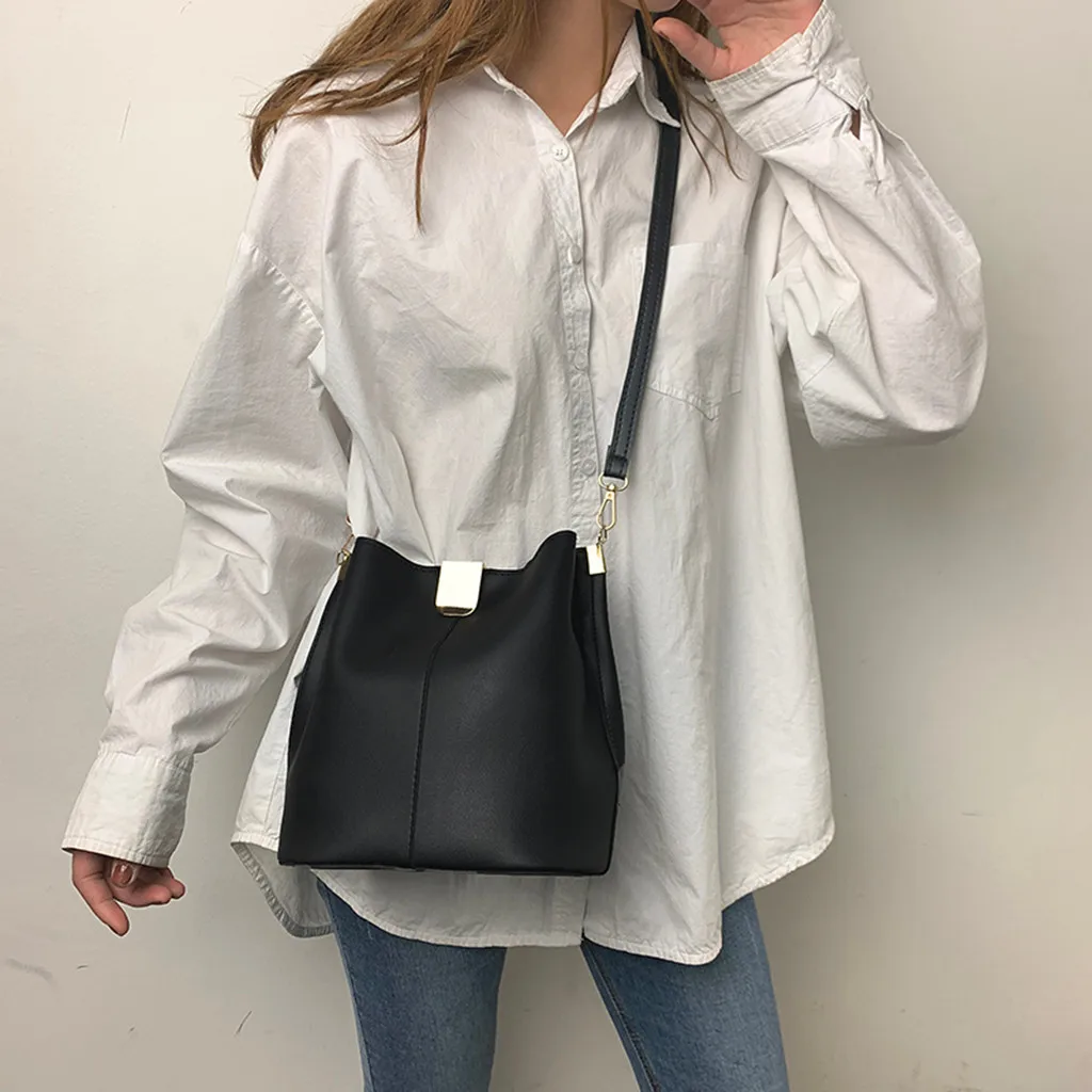Fashion Women Pearl Crossbody Bag Sequins Chain Leather Colorful Messenger Bag leatherMobile Messenger Ladies
Fashion Women Pearl Crossbody Bag Sequins Chain Leather Colorful Messenger Bag leatherMobile Messenger Ladies