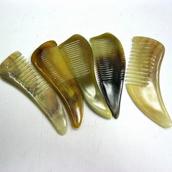 100pcs Natural sheep horn comb Big horn comb curly hair massage comb entered card monster card 14-14.9 CM
100pcs Natural sheep horn comb Big horn comb curly hair massage comb entered card monster card 14-14.9 CM