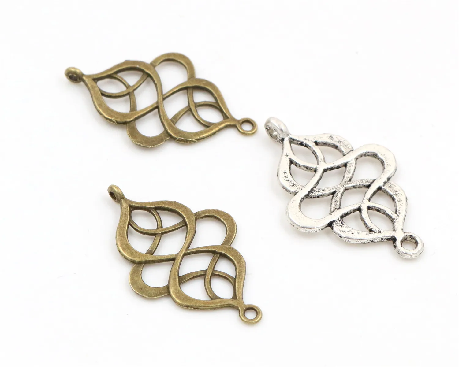 27x18mm 20pcs Antique Silver and Bronze Plated Fashion Connector Handmade Charms Pendant:DIY for bracelet necklace
27x18mm 20pcs Antique Silver and Bronze Plated Fashion Connector Handmade Charms Pendant:DIY for bracelet necklace