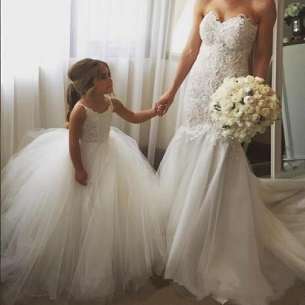 New First Communion Dresses for Girls Champagne O-neck Sleeveless Ball Gown Lace Appliques Flower Girl Dresses for Weddings
New First Communion Dresses for Girls Champagne O-neck Sleeveless Ball Gown Lace Appliques Flower Girl Dresses for Weddings