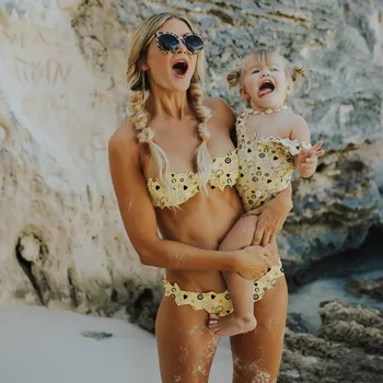 Mother and Daughter Swimsuit Printed Mom Daughter Swimwear 2019 Family Look Swimwear Mommy and Me Bikini Family Matching Clothes
Mother and Daughter Swimsuit Printed Mom Daughter Swimwear 2019 Family Look Swimwear Mommy and Me Bikini Family Matching Clothes