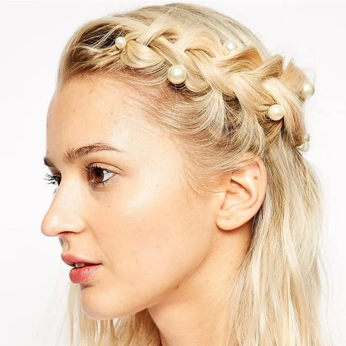 European Jewelry Barrettes New Women's Hair accessories Fashion Joker Pearls Updo Hair Clips
European Jewelry Barrettes New Women's Hair accessories Fashion Joker Pearls Updo Hair Clips