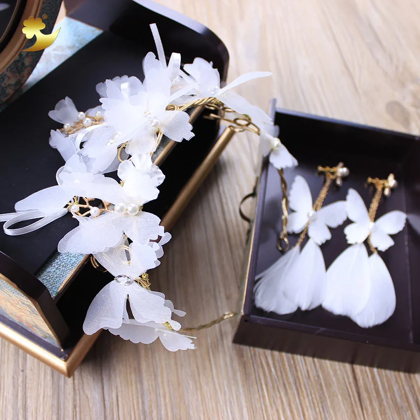 XinYun Gold Metal Women Headbands White Butterfly Crown Pearl Earrings Wedding Tiaras Bridal Floral Hair Accessories Crown Hair
XinYun Gold Metal Women Headbands White Butterfly Crown Pearl Earrings Wedding Tiaras Bridal Floral Hair Accessories Crown Hair