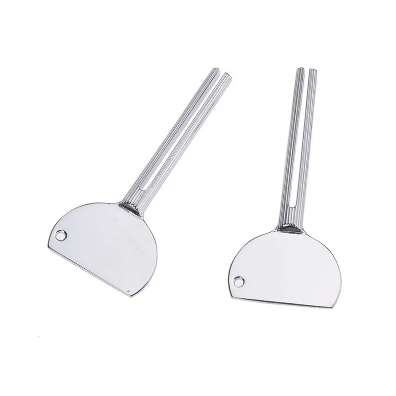 1pc Metal Salon Key Tube Squeezer Hair Coloring Cream Baked Ointment Paste Dispenser Styling Tools 8.5cm*3.5cm
1pc Metal Salon Key Tube Squeezer Hair Coloring Cream Baked Ointment Paste Dispenser Styling Tools 8.5cm*3.5cm