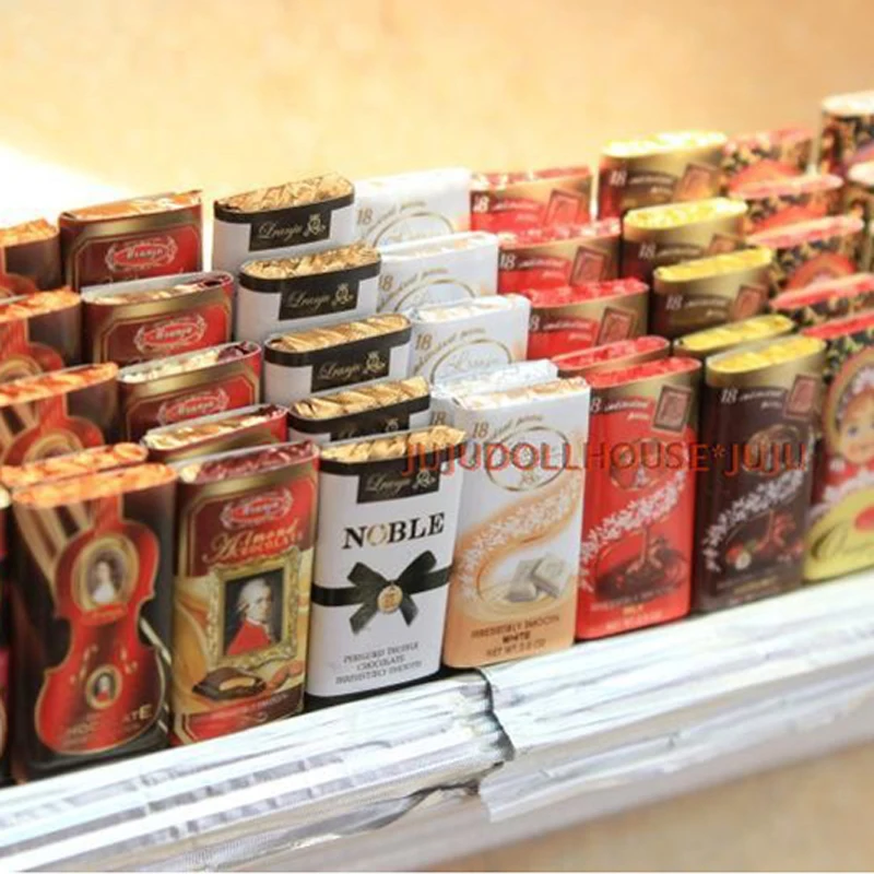 5Pcs/set 1/12 Scale Classic Mini CHOCOLATE Dollhouse Miniature Pretend Play Doll Food Toy Accessories
5Pcs/set 1/12 Scale Classic Mini CHOCOLATE Dollhouse Miniature Pretend Play Doll Food Toy Accessories