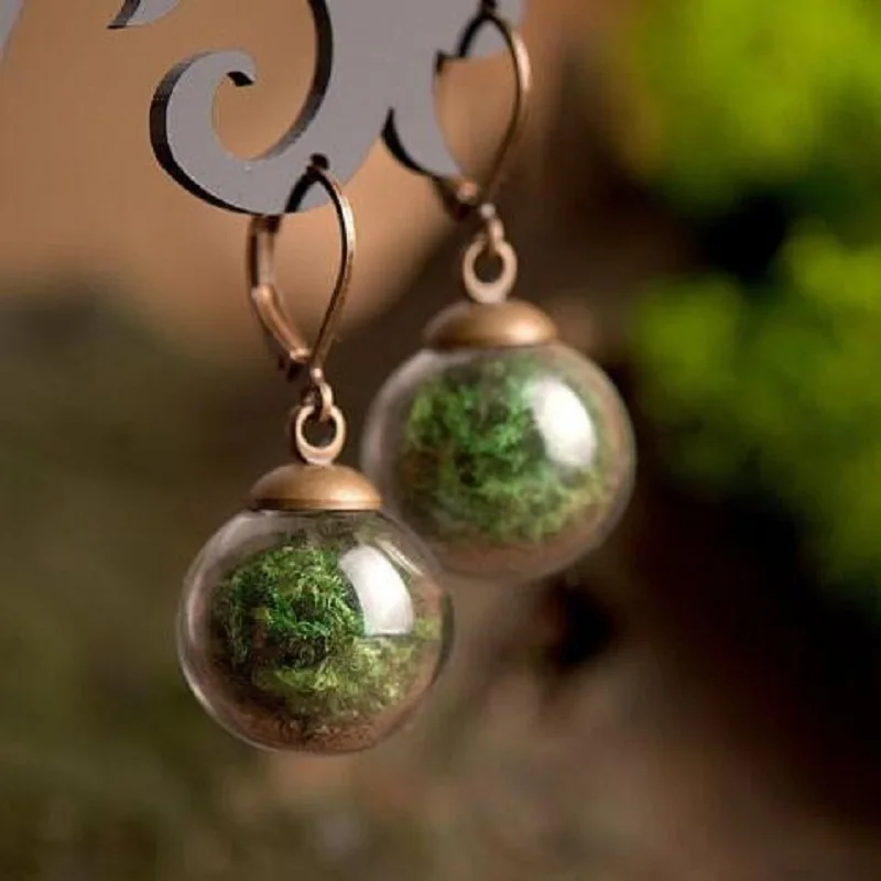 1 pair glass nature green moss earrings vial pendant glass bubble handmade moss dangle earrings
1 pair glass nature green moss earrings vial pendant glass bubble handmade moss dangle earrings