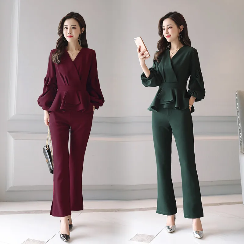 Miniature trousers trend pure color casual fashion temperament V-neck flared sleeve spring suit
Miniature trousers trend pure color casual fashion temperament V-neck flared sleeve spring suit