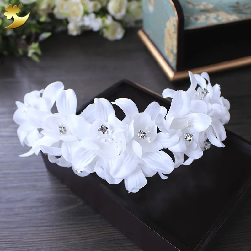 XinYun Fashion White Korean bridal headdress head flower bride hair accessories wedding style wedding jewelry headband 89096
XinYun Fashion White Korean bridal headdress head flower bride hair accessories wedding style wedding jewelry headband 89096