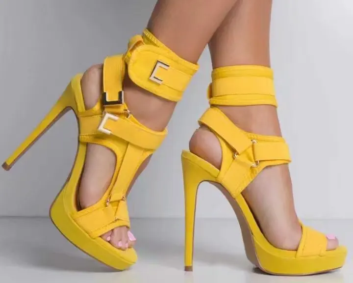 2022 Woman New Sandals with Platform Summer Shoes Super High Heels Buckle Ankle Strap Sandalias
2022 Woman New Sandals with Platform Summer Shoes Super High Heels Buckle Ankle Strap Sandalias