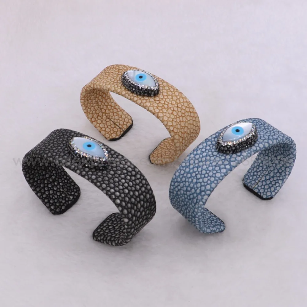 Mix color PU leather bangle bracelet Pave shell eyes shape stone Fashion Wholesale high quality bangle soft gems jewelry 2217
Mix color PU leather bangle bracelet Pave shell eyes shape stone Fashion Wholesale high quality bangle soft gems jewelry 2217