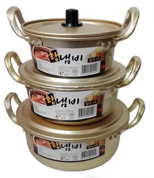 South Korea drama yellow aluminum cooking instant noodles pot small soup milk porridge pot thickened double handle gas cooker
South Korea drama yellow aluminum cooking instant noodles pot small soup milk porridge pot thickened double handle gas cooker