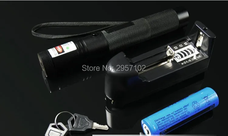 High Power Military 532nm 300w 30000m Flashlight Green Laser Pointer Pen zoomable Burning Match ,Burn cigarettes,Lazers+gift box
High Power Military 532nm 300w 30000m Flashlight Green Laser Pointer Pen zoomable Burning Match ,Burn cigarettes,Lazers+gift box
