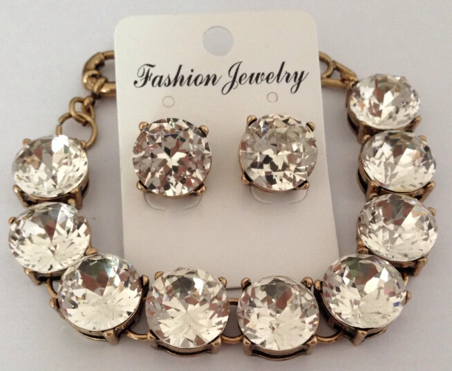 1 bracelet and 1 earrings set Charm Bracelet Dot Clear Glass Crystal Jewelry Set
1 bracelet and 1 earrings set Charm Bracelet Dot Clear Glass Crystal Jewelry Set