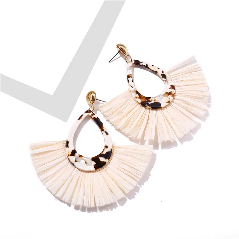 AY Boho Leopard White fan-shaped Tassel Drop Earrings for Women Female Acetic Acid Dangle Earring Retro Party Jewelry Wholesale
AY Boho Leopard White fan-shaped Tassel Drop Earrings for Women Female Acetic Acid Dangle Earring Retro Party Jewelry Wholesale