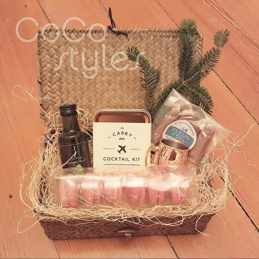 Cocostyles personalized hand made rustic straw woven basket for garden wedding gift box and home decor
Cocostyles personalized hand made rustic straw woven basket for garden wedding gift box and home decor