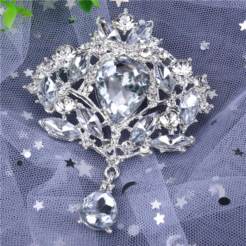 2PC Elegant water drop crysta Rhinestone Brooch Pin Leopard Music Note Simulated Fashion Brooches Flower Crown Brooch Gift
2PC Elegant water drop crysta Rhinestone Brooch Pin Leopard Music Note Simulated Fashion Brooches Flower Crown Brooch Gift