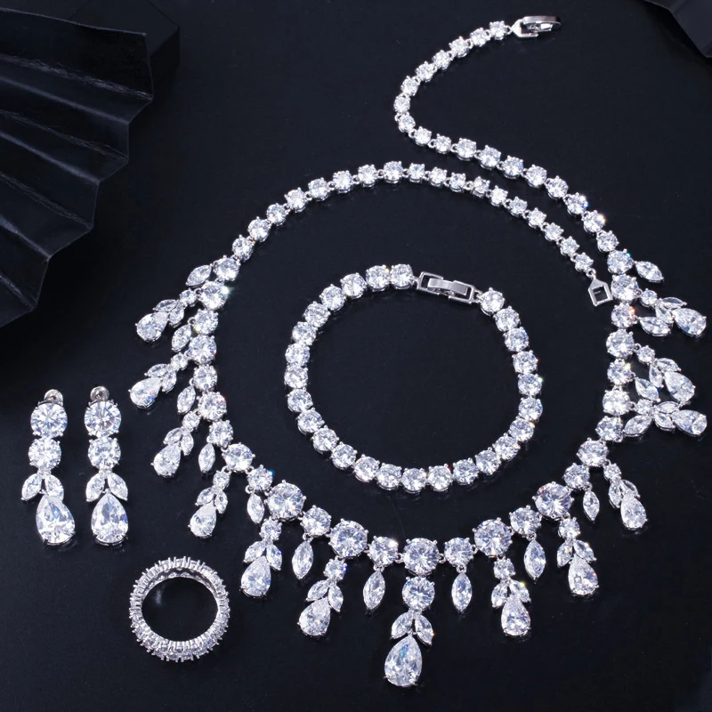 BeaQueen AAAAA Cubic Zirconia Women Heavy Necklace Earrings Bracelet Ring 4pcs Dubai Full Bridal Wedding Jewelry Sets JS183
BeaQueen AAAAA Cubic Zirconia Women Heavy Necklace Earrings Bracelet Ring 4pcs Dubai Full Bridal Wedding Jewelry Sets JS183
