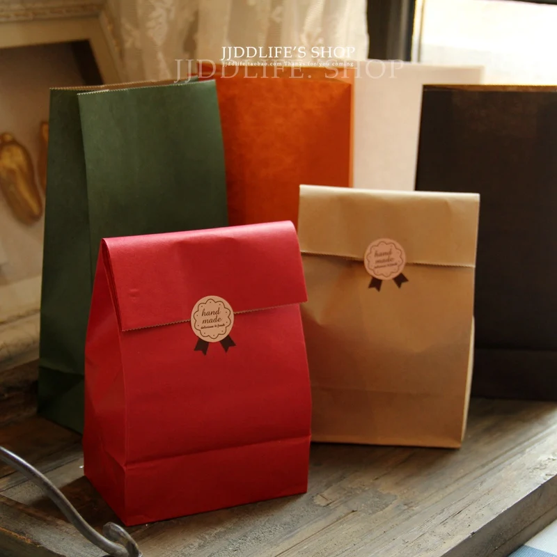 (4 pieces/lot) Vintage Solid Handle Folding Pocket Gift Bag Snack Packaging Paper Bags Christmas Cookie Bags
(4 pieces/lot) Vintage Solid Handle Folding Pocket Gift Bag Snack Packaging Paper Bags Christmas Cookie Bags
