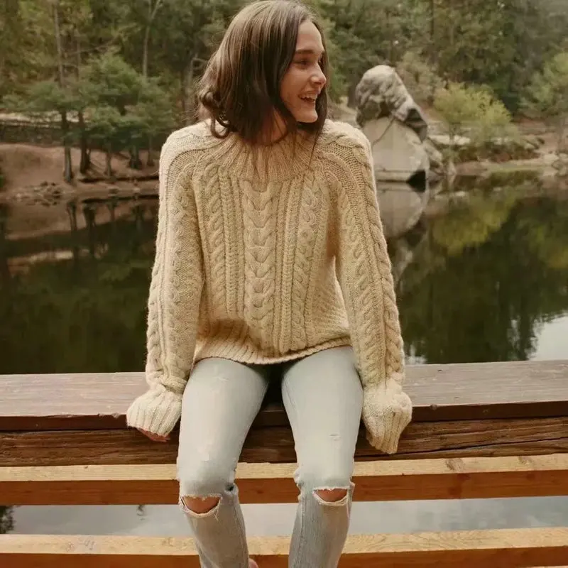 New Women Knitted Vintage Twist Sweater Loose Fashion Long White Turtleneck Casual Autumn Winter Loose Female Sweater
New Women Knitted Vintage Twist Sweater Loose Fashion Long White Turtleneck Casual Autumn Winter Loose Female Sweater