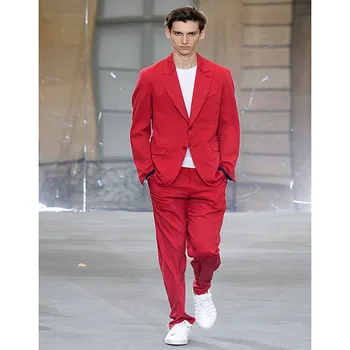 2017 Fashion costume homme Bespoke Man Wears Red Peak Lapel men suit Blazers Mens Performing Suits (Jacket+Pants)
2017 Fashion costume homme Bespoke Man Wears Red Peak Lapel men suit Blazers Mens Performing Suits (Jacket+Pants)