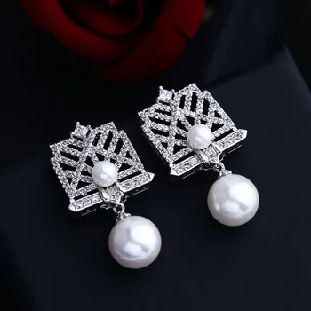 Fashion Luxury Square Shield Design Hollow AAA Cubic Zirconia Crystals Pearl Dangle Earrings Women Birthday Gift Party Jewelry
Fashion Luxury Square Shield Design Hollow AAA Cubic Zirconia Crystals Pearl Dangle Earrings Women Birthday Gift Party Jewelry