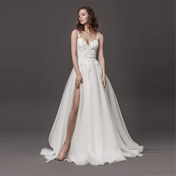 Verngo Spaghetti Straps Sexy Wedding Dress A Line Organza Lace Applique Bride Gowns Side Slit Plus Size Backless Bridal Dresses
Verngo Spaghetti Straps Sexy Wedding Dress A Line Organza Lace Applique Bride Gowns Side Slit Plus Size Backless Bridal Dresses