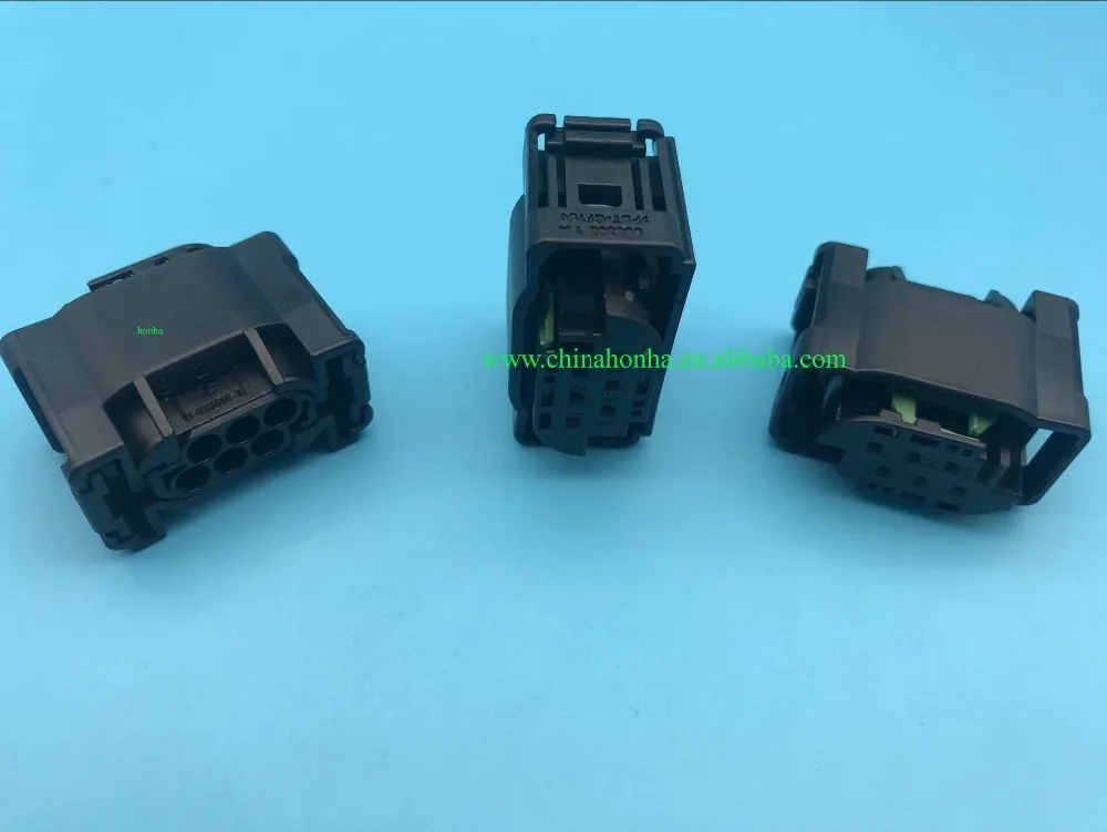 6 контактов/путь, автоматический ограничитель, фоторазъем для 1-967616-1 7M0 973 119
6 контактов/путь, автоматический ограничитель, фоторазъем для 1-967616-1 7M0 973 119