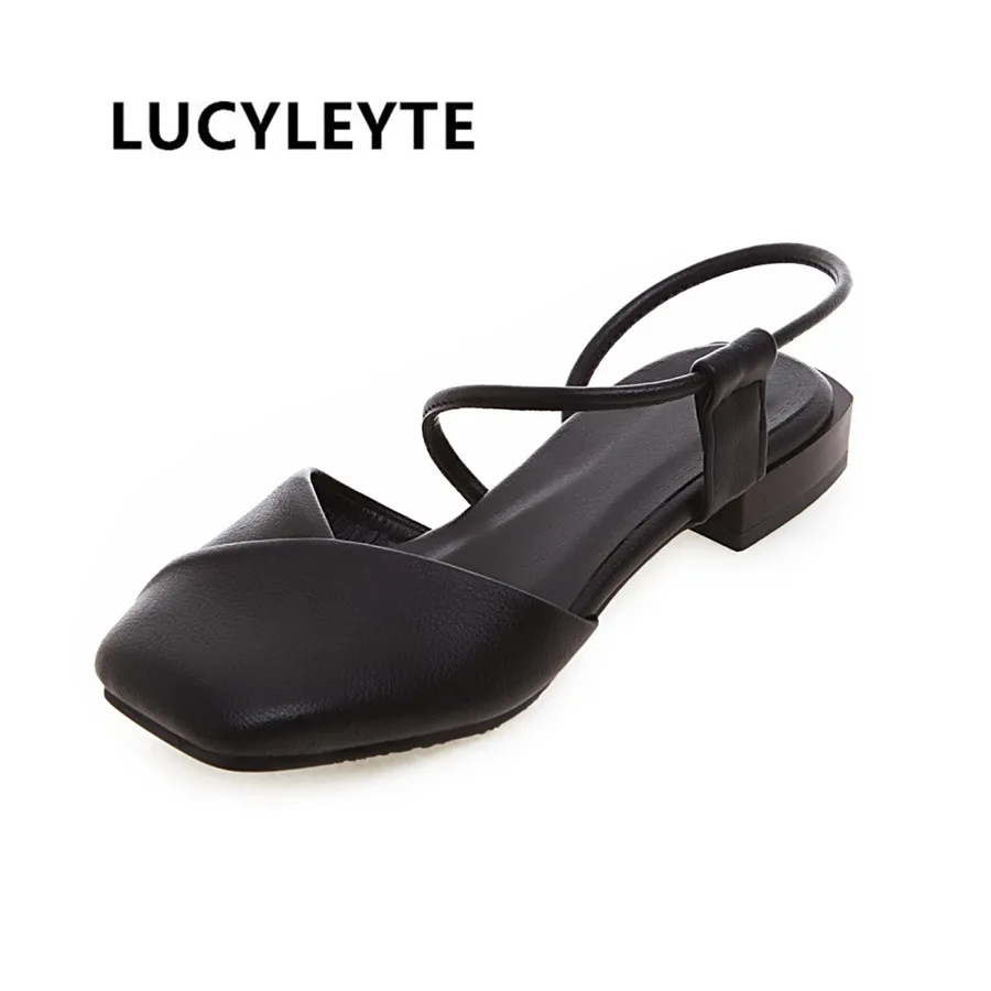 2019 summer low-heeled baotou women's sandals rubber sole low-heeled square head college style women's shoes large size 34-46
2019 summer low-heeled baotou women's sandals rubber sole low-heeled square head college style women's shoes large size 34-46