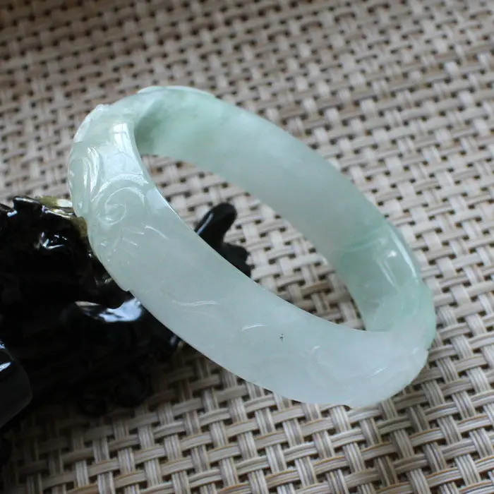 5963 Chinese Hand-carved Emerald Green stoneite stone Gems Bracelet Bangle 56mm 10.20 40
5963 Chinese Hand-carved Emerald Green stoneite stone Gems Bracelet Bangle 56mm 10.20 40
