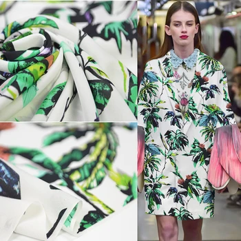Hand-painted printing of white coconut flowers 19 Mm 100% silk made of crepe macro garment fabric anti-wrinkle sag summer fabric
Hand-painted printing of white coconut flowers 19 Mm 100% silk made of crepe macro garment fabric anti-wrinkle sag summer fabric