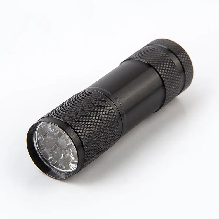 Фото Mini Flashlight 9-LED 220lm 1-Mode Neutral White Light LED Pocket Torch Bright Lamp (3 x AAA) | Лампы и освещение