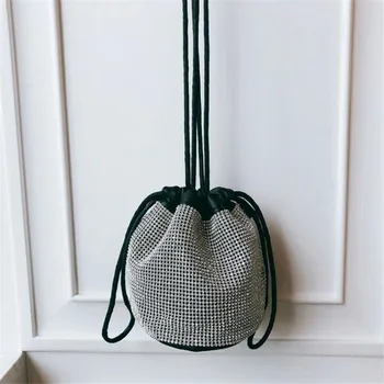 2019 Summer Bucket Handbags Women Vintage Top-handle Bags Shining Design Female Large Capacity Shoulder Bag Ladies Messenger Bag
2019 Summer Bucket Handbags Women Vintage Top-handle Bags Shining Design Female Large Capacity Shoulder Bag Ladies Messenger Bag