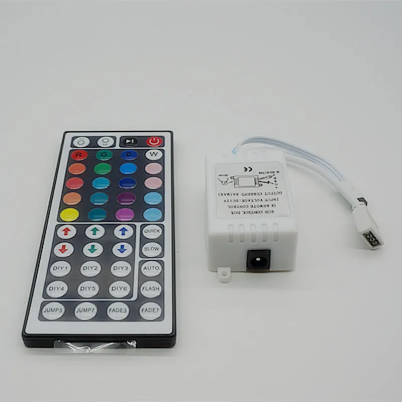 44 Keys LED IR RGB Controler For RGB SMD 3528 5050 LED Strip LED Lights Controller IR Remote Dimmer Input DC12V 6A Free Shipping
44 Keys LED IR RGB Controler For RGB SMD 3528 5050 LED Strip LED Lights Controller IR Remote Dimmer Input DC12V 6A Free Shipping