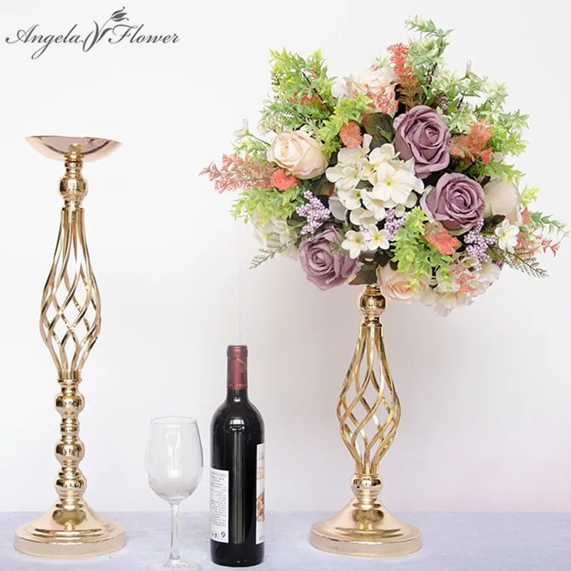 Wrought iron candlestick hollow artificial flower stand European romantic creative ornaments wedding props candlestick road lead
Wrought iron candlestick hollow artificial flower stand European romantic creative ornaments wedding props candlestick road lead