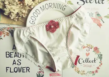 2019 new arrival intimo donna white with red flower Low Waist Milk Silk tanga mujer seamless panties majtki string femme thongs
2019 new arrival intimo donna white with red flower Low Waist Milk Silk tanga mujer seamless panties majtki string femme thongs