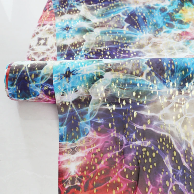 Gold metallic silk material fabric quality jacquard silk chiffon georgette gauze 100cm*114cm
Gold metallic silk material fabric quality jacquard silk chiffon georgette gauze 100cm*114cm