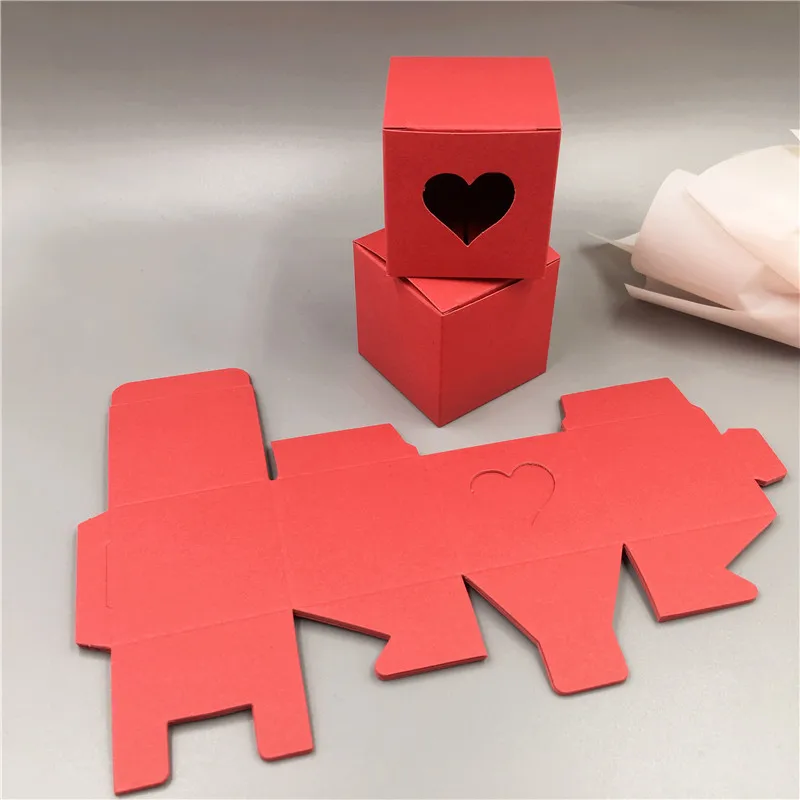 12Pcs/Lot 5x5x5cm Sweet Hollow Heart Paper Bracelet Box In Macaron Solid Colors For Valentin`s Day Candy Gifts Event Jewelry Box
12Pcs/Lot 5x5x5cm Sweet Hollow Heart Paper Bracelet Box In Macaron Solid Colors For Valentin`s Day Candy Gifts Event Jewelry Box