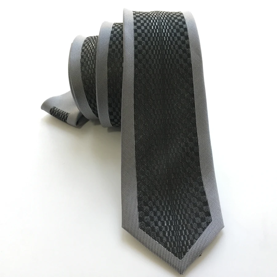 2017 Designer Fashion Skinny Ties Unique Panel Necktie Silver Border with Black Plaids
2017 Designer Fashion Skinny Ties Unique Panel Necktie Silver Border with Black Plaids