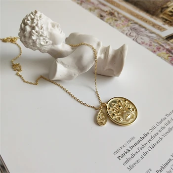 Gold Color Coin Saturn Star Pendant Choker Necklaces 925 Sterling Sliver Oval Double Pendants Necklaces Boho Layered Choker
Gold Color Coin Saturn Star Pendant Choker Necklaces 925 Sterling Sliver Oval Double Pendants Necklaces Boho Layered Choker