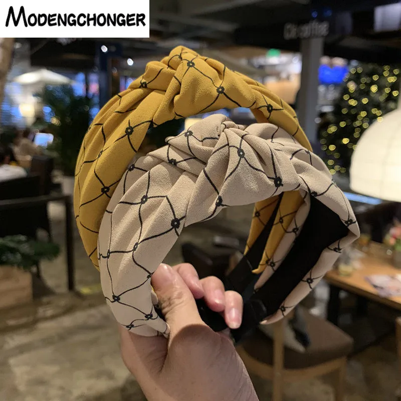 New Arrival Striped Elastic Hair Band For Women Girls Hairband Turban Middle Knot No Slip Headband Hair Bezel Hair Accessories
New Arrival Striped Elastic Hair Band For Women Girls Hairband Turban Middle Knot No Slip Headband Hair Bezel Hair Accessories