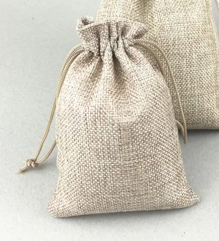 100pcs Natural Jute Sack Vintage Style handmade Jute Sacks Drawstring gift bags for wedding/christmas Packaging Linen pouch Bags
100pcs Natural Jute Sack Vintage Style handmade Jute Sacks Drawstring gift bags for wedding/christmas Packaging Linen pouch Bags