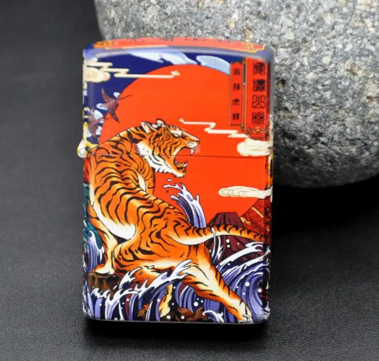 

original zorro brass kerosene lighter Individual Creative Five-sided Color Printing Tiger Lighter