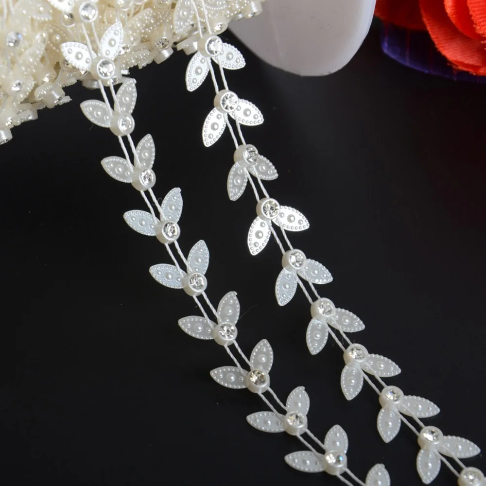 BOLIAO 2 Yard 13mm (1/2") Width ABS Plastic Imitation Pearl Chain Trim and 4mm Round Rhinestones Wedding Decoration DIY R2033
BOLIAO 2 Yard 13mm (1/2") Width ABS Plastic Imitation Pearl Chain Trim and 4mm Round Rhinestones Wedding Decoration DIY R2033