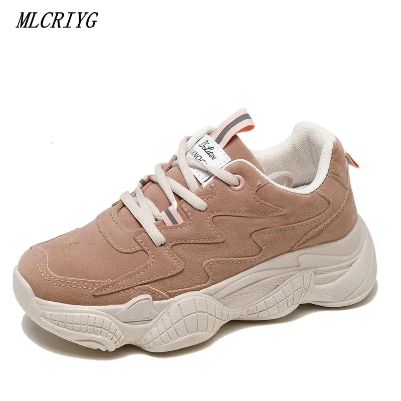 Size 35-40 2019 New Spring Flock Shoes For Woman Flat Heels Women's Casual Sport Sneakers Black Pink Beigh Footwear for Female
Size 35-40 2019 New Spring Flock Shoes For Woman Flat Heels Women's Casual Sport Sneakers Black Pink Beigh Footwear for Female
