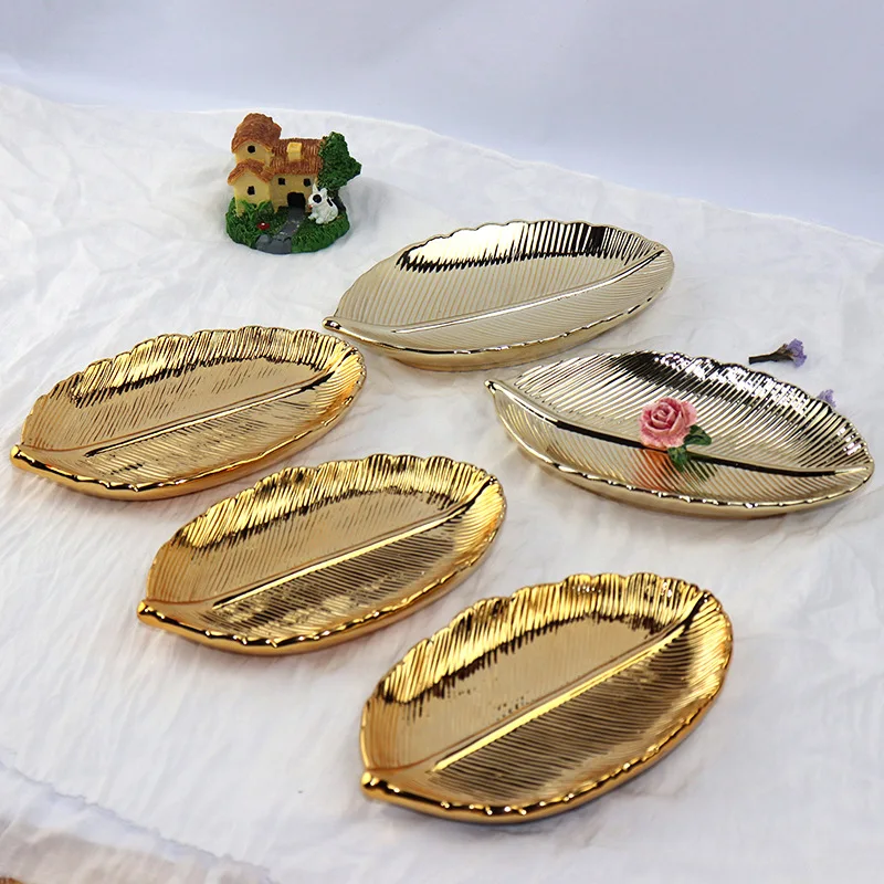 2 pcs Gold Leaf Ceramic Charger Plate Porcelain Candy Trinket Dish Jewelry Storage Plate Crockery Tableware Decorative fruit t4
2 pcs Gold Leaf Ceramic Charger Plate Porcelain Candy Trinket Dish Jewelry Storage Plate Crockery Tableware Decorative fruit t4